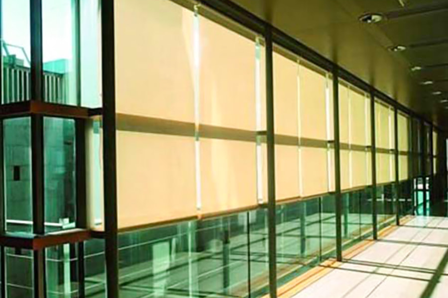 UV-beständig flexibel PVC mörkläggning brandsäkert gardintyg - för hem, kontor, offentlig plats UV-beständig flexibel PVC mörkläggning brandsäkert gardintyg - för hem, kontor, offentlig plats