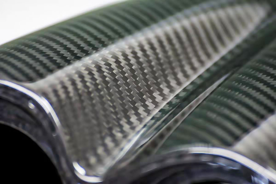 Flamskyddande lätt, flexibelt elektropläterat glasfibertyg